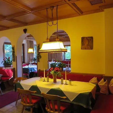 Pensjonat Muehlbachhof 3*
